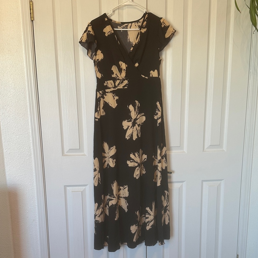SHEIN Black and Cream Floral Maxi Dress